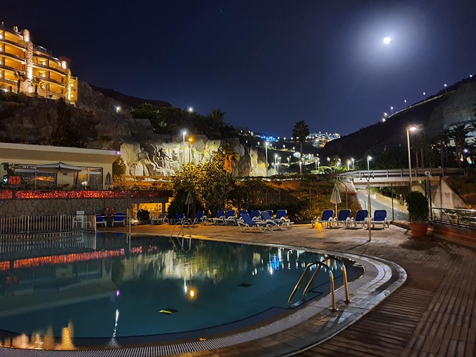 Holiday Club Playa Amadores-泳池