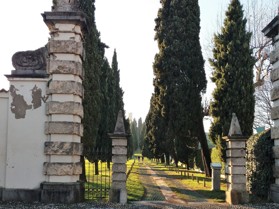 Viale Dei Cipressi-Inverigo必去景点