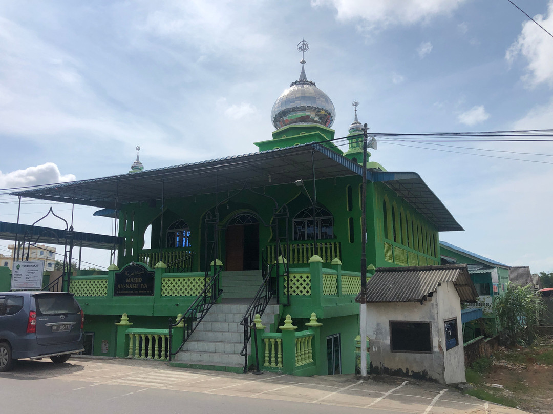 彩虹度假酒店主图