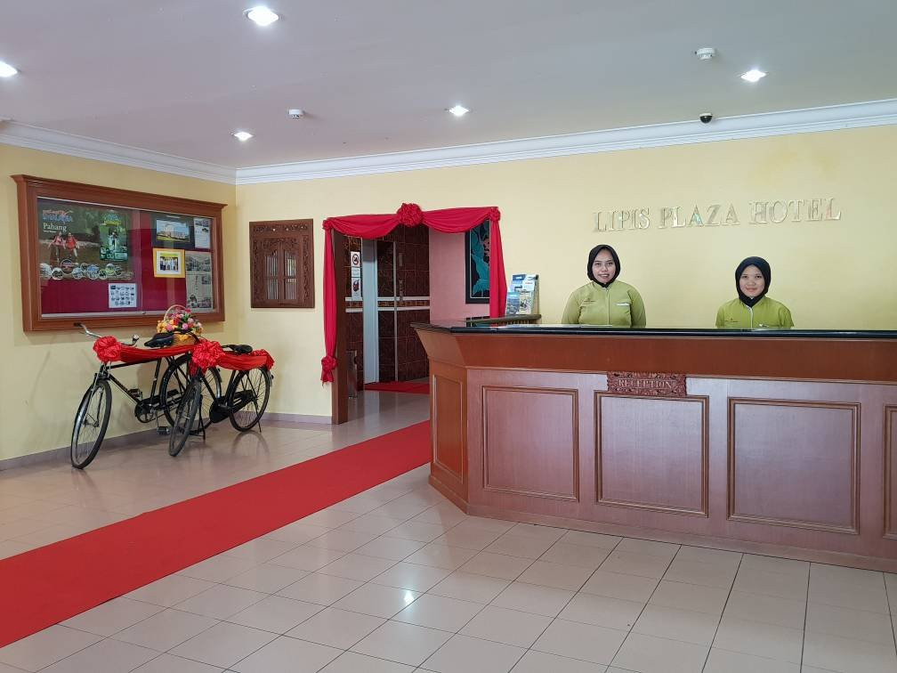 立卑广场酒店主图