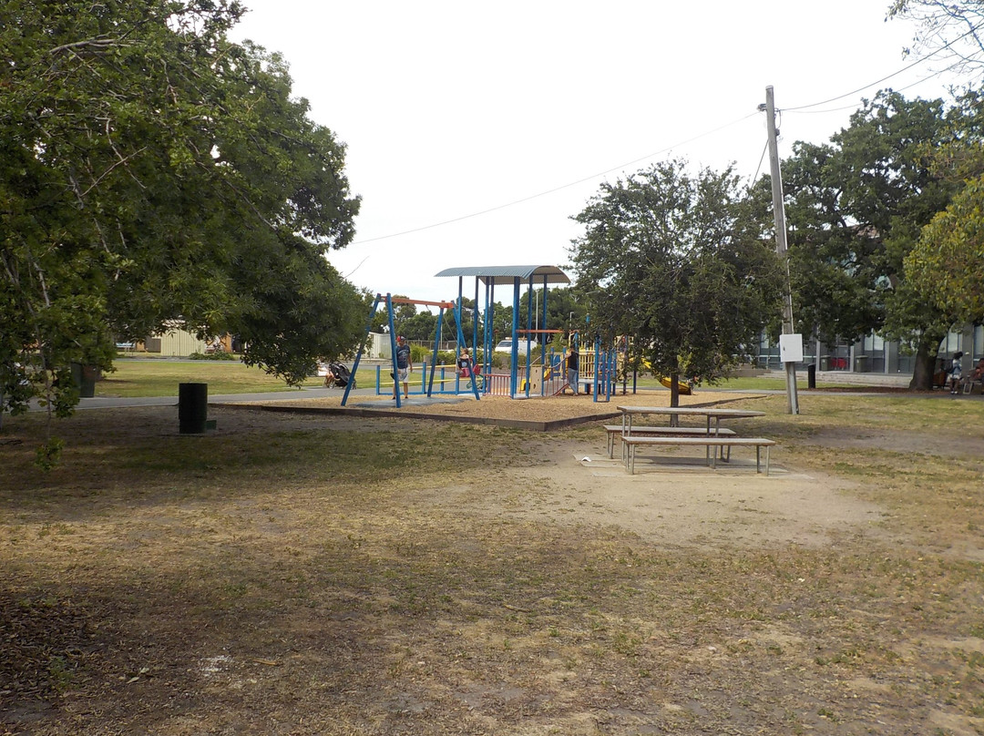 Paine Reserve Playground景点图片