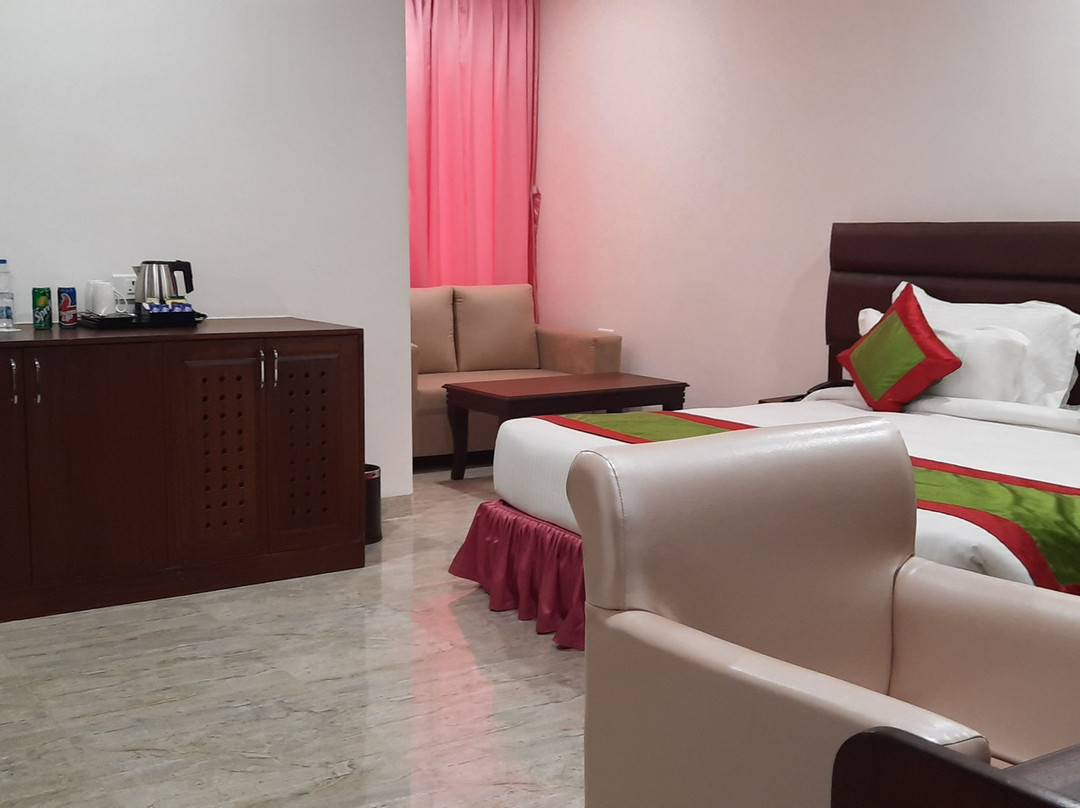 Hotel Grand Madhav Palace主图