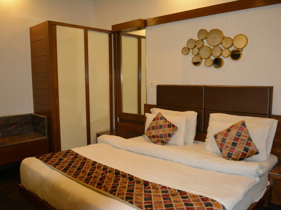 Capital O 10448 Green View Home Stay主图