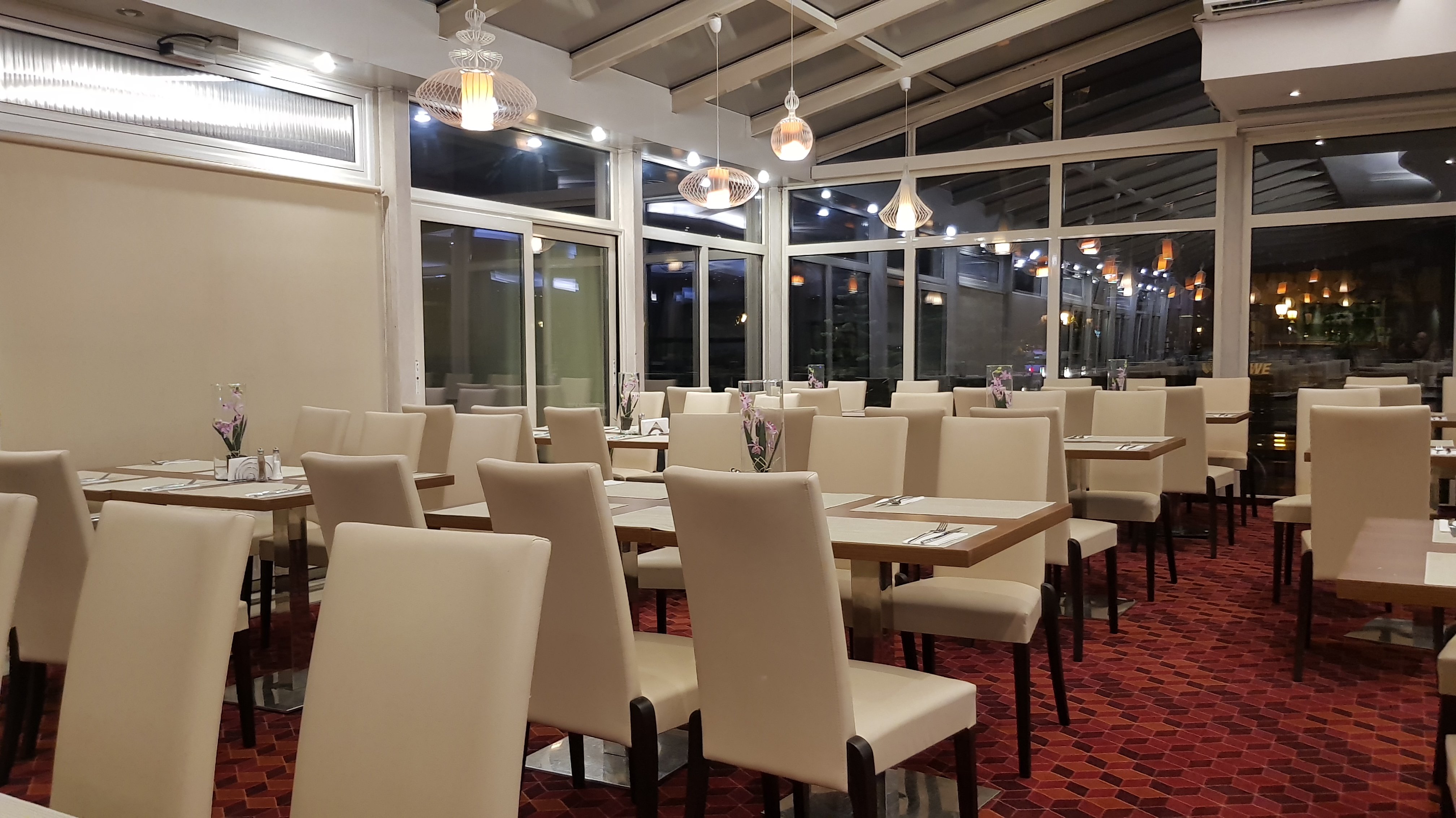 新蒙大拿酒店-餐饮