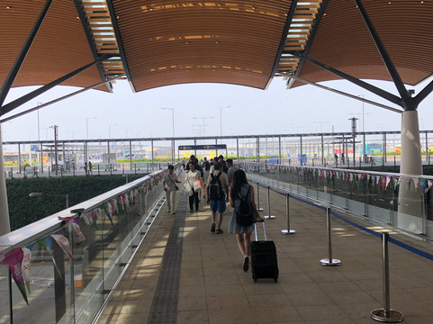 港珠澳大桥-香港必去景点