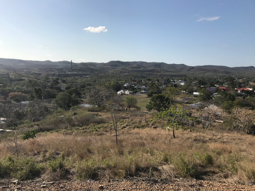 Frank Golding Lookout-Mount Morgan必去景点
