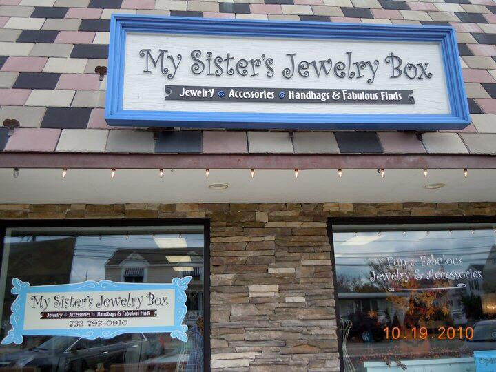 My Sister's Jewelry Box景点图片