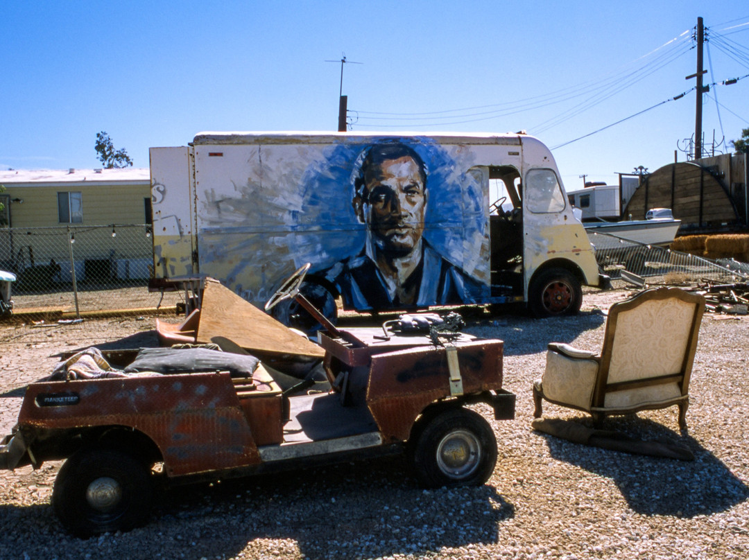 Ruins of Bombay Beach景点图片