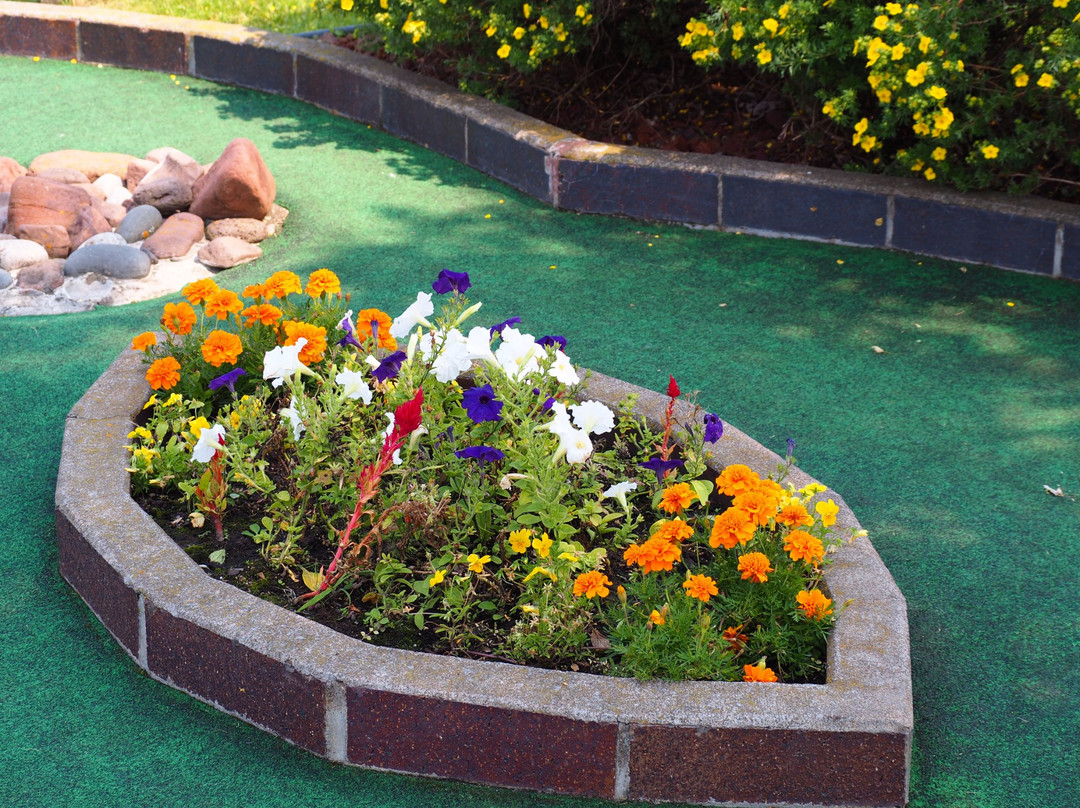 South Range旅游景点-Capt'n J's Miniature Golf