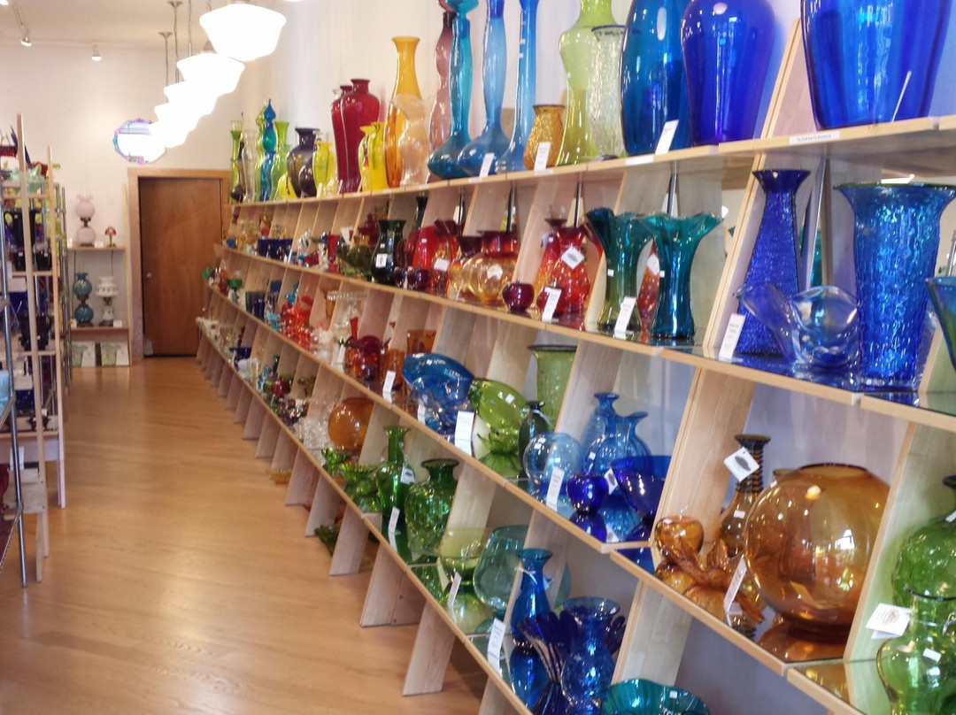 West Virginia Glass Outlet景点图片