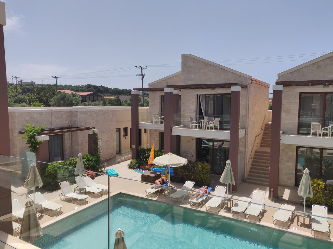 Althea Village Hotel主图