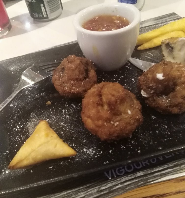 Golden Horse Hotel主图