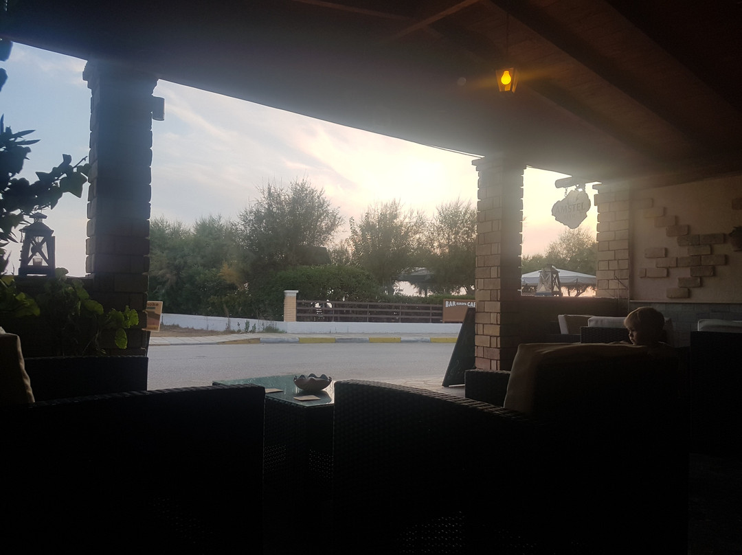 Kazzoos Cocktail Bar-Agios Georgios必去景点