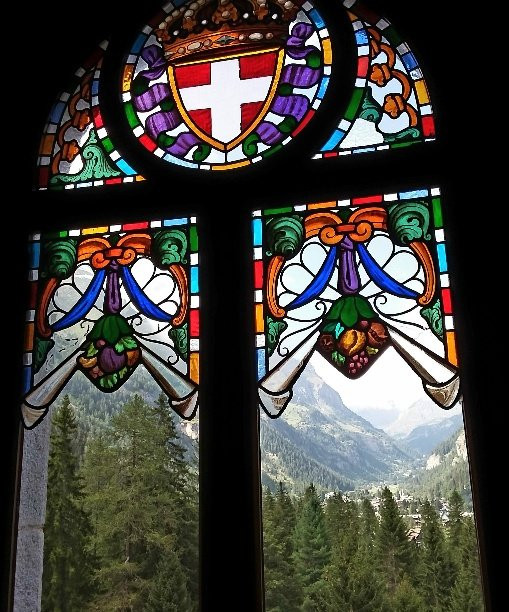Castel Savoia-Gressoney Saint Jean必去景点