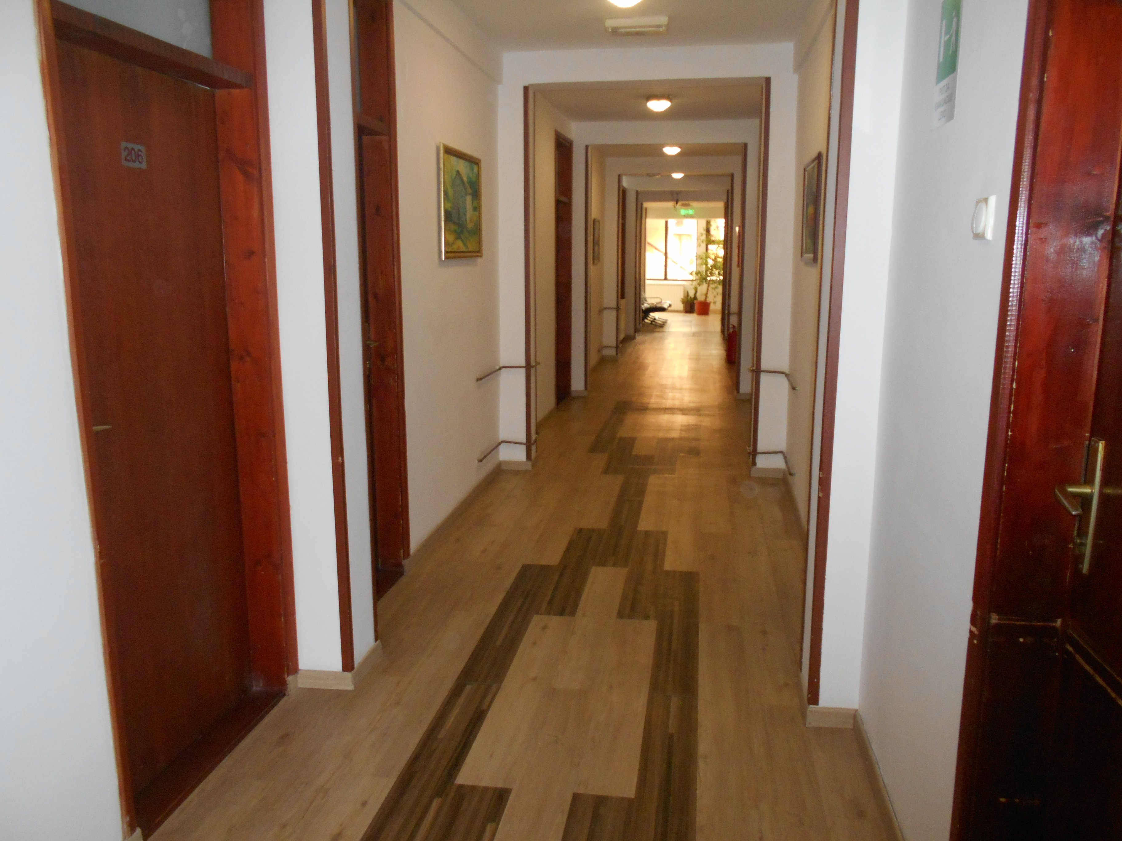 Hotel Kopaonik Lukovska Banja-浴室