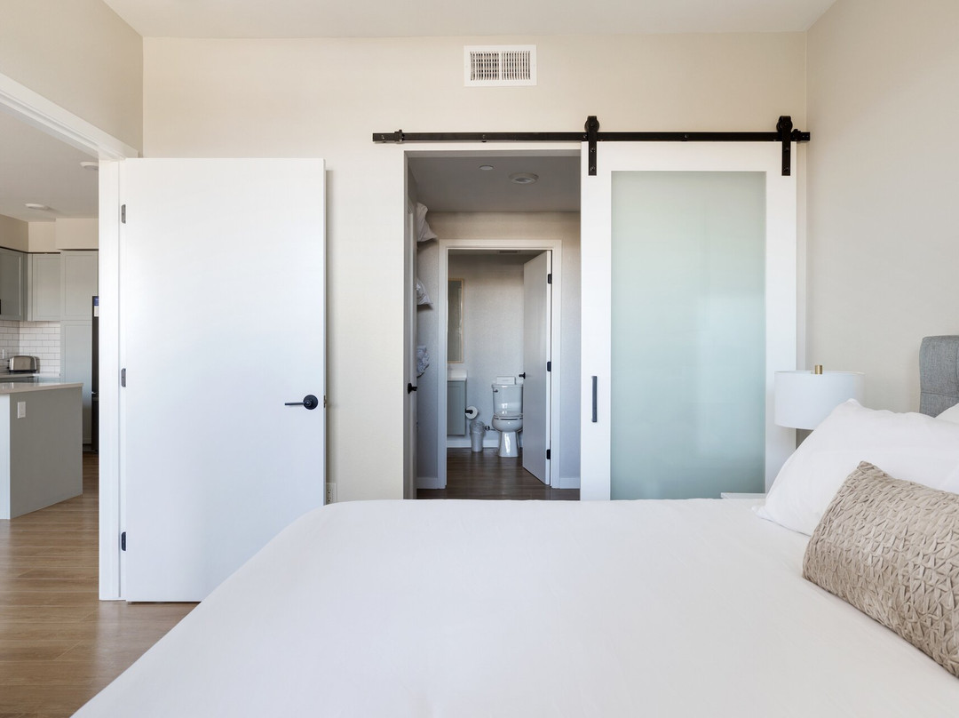 Kasa University-Airport Santa Clara