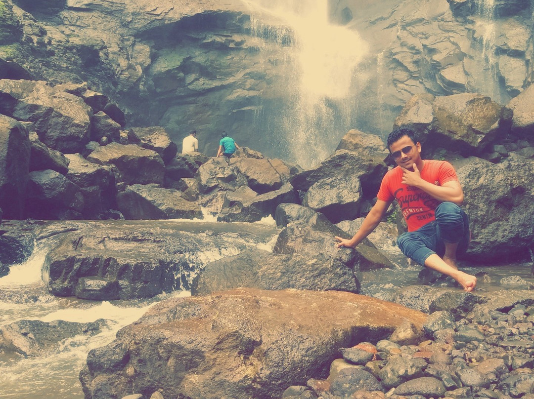 Zenith Waterfall景点图片