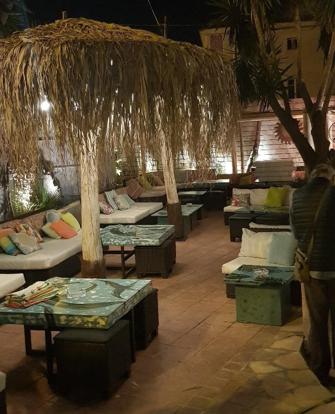 Tartaya Cocktail Bar-Dassia必去景点