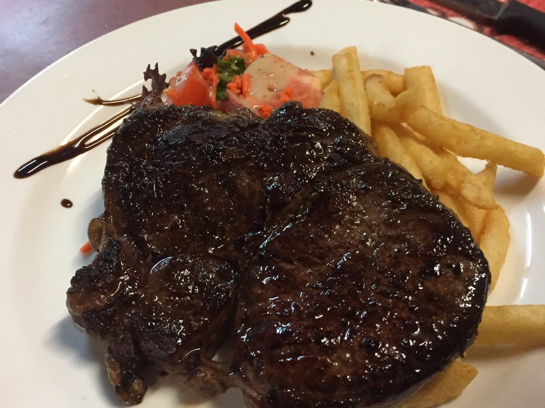 Tattersalls Hotel Van Park主图