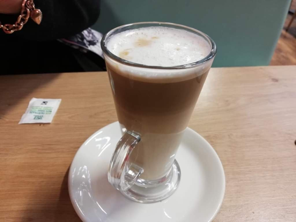 Newington餐馆和美食-Dee Dee's Family Cafe