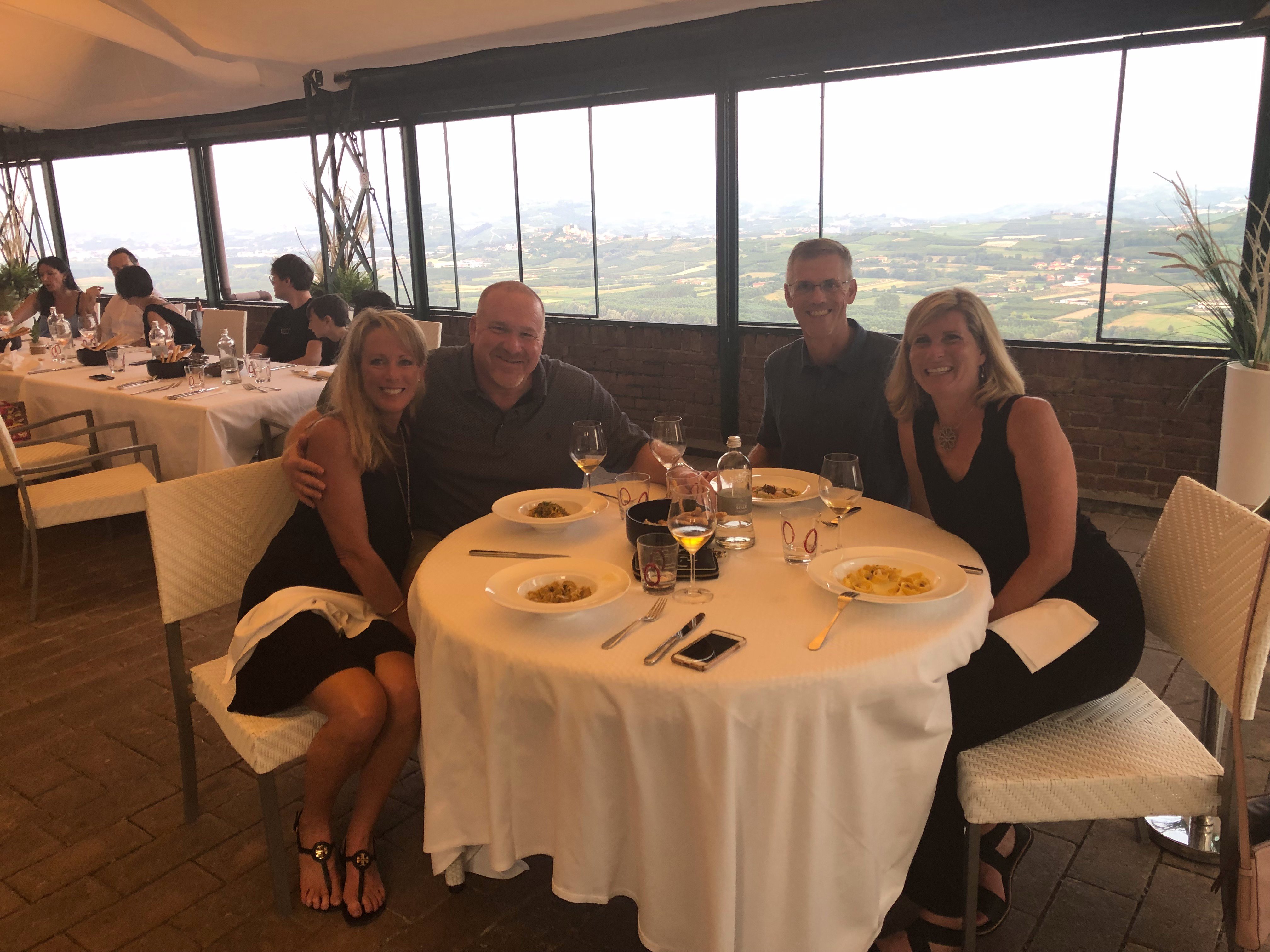 Hotel Castello Santa Vittoria-餐饮