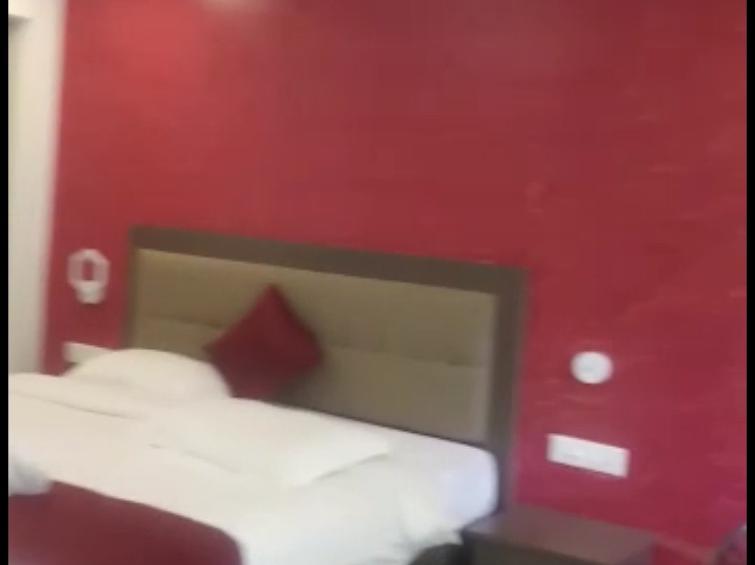 Ayur Green Resort and Spa主图