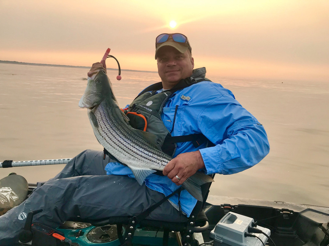 Kayak Fish New England-肯纳邦克港必去景点