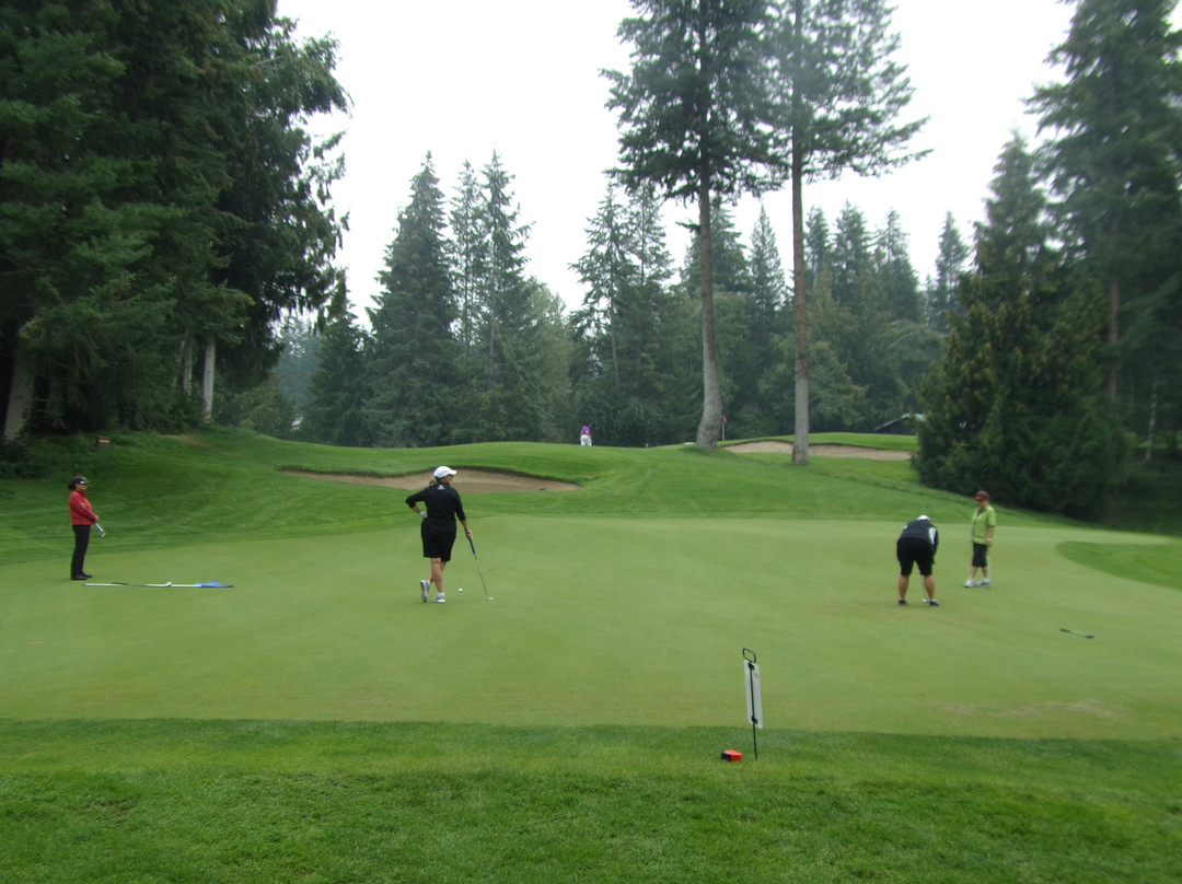 Salmon Arm Golf Club景点图片