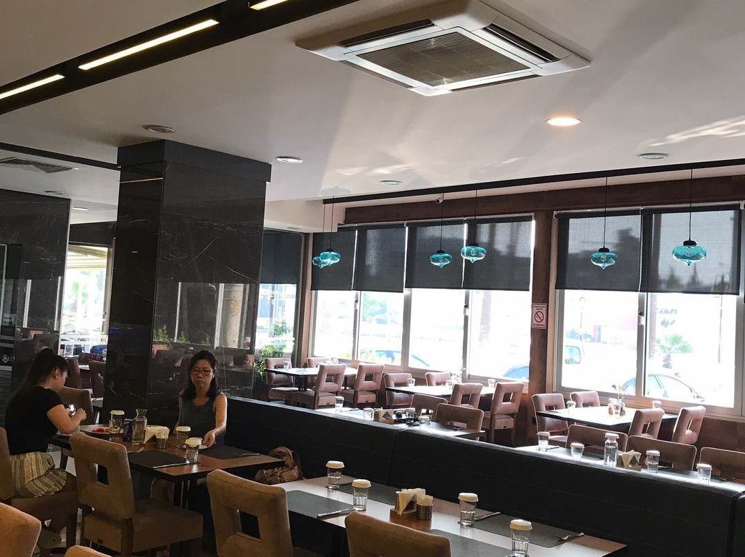 Ramada By Wyndham Mersin主图