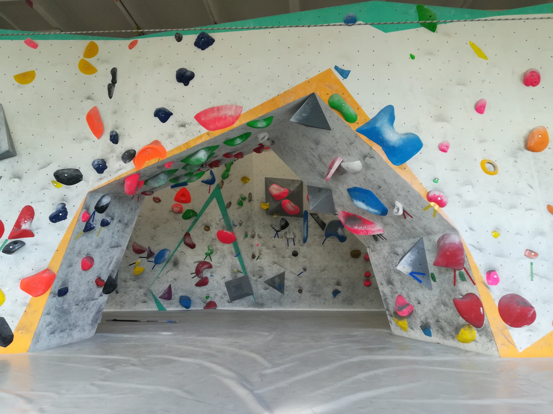 BLOKX Bouldering & Climbing Gym景点图片
