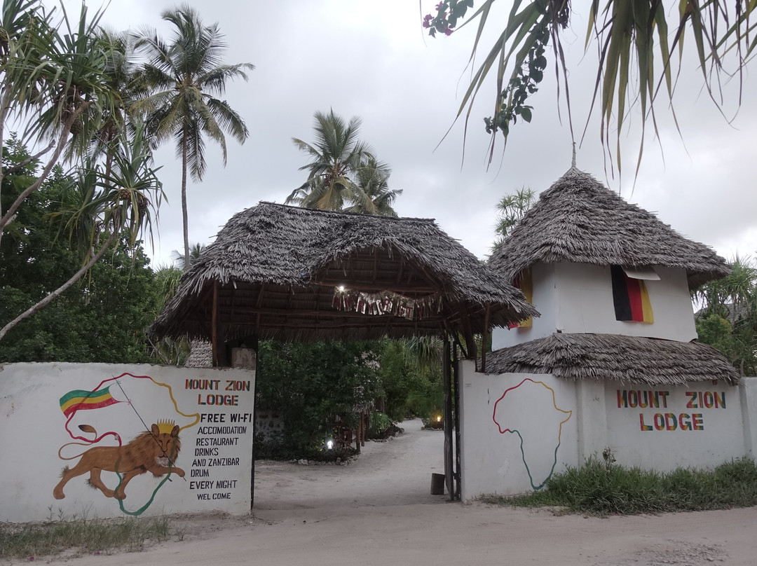 Mount Zion Lodge主图