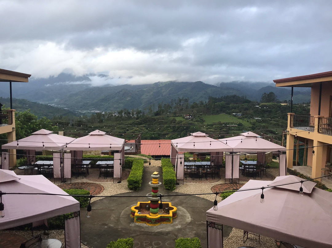 Paraiso Orocay Lodge主图