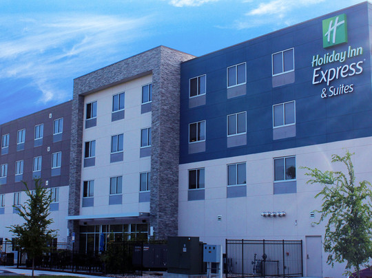 Holiday Inn Express & Suites Jacksonville W - I295 And I10 By IHG主图