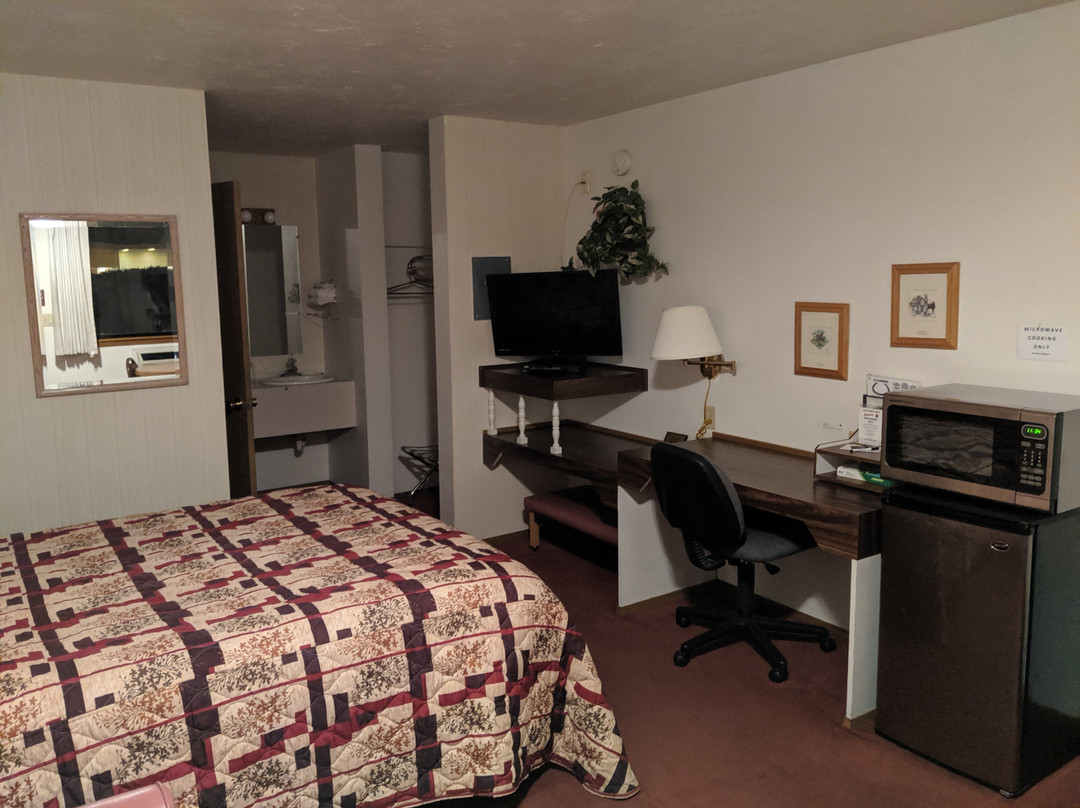 Davenport Motel主图