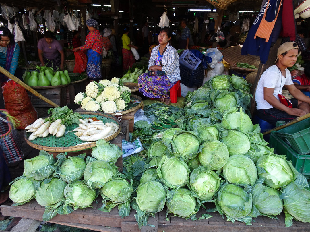Da Nyin Gone Market-仰光必去景点
