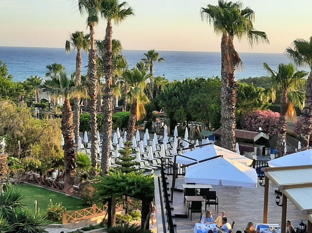 Alba Resort Hotel主图