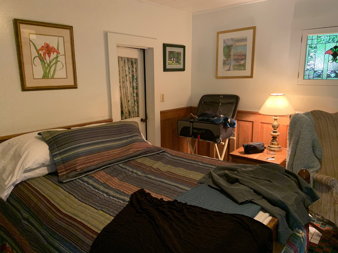 The Edgeworth Inn主图