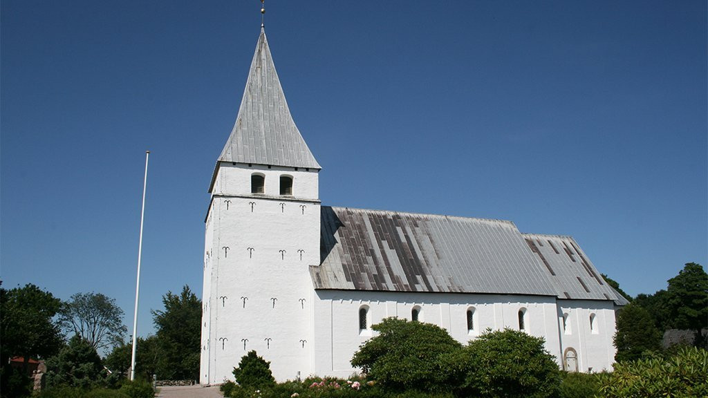 Lintrup Kirke景点图片