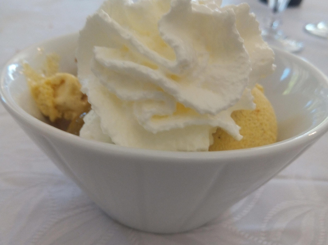 欧湖餐厅酒店主图