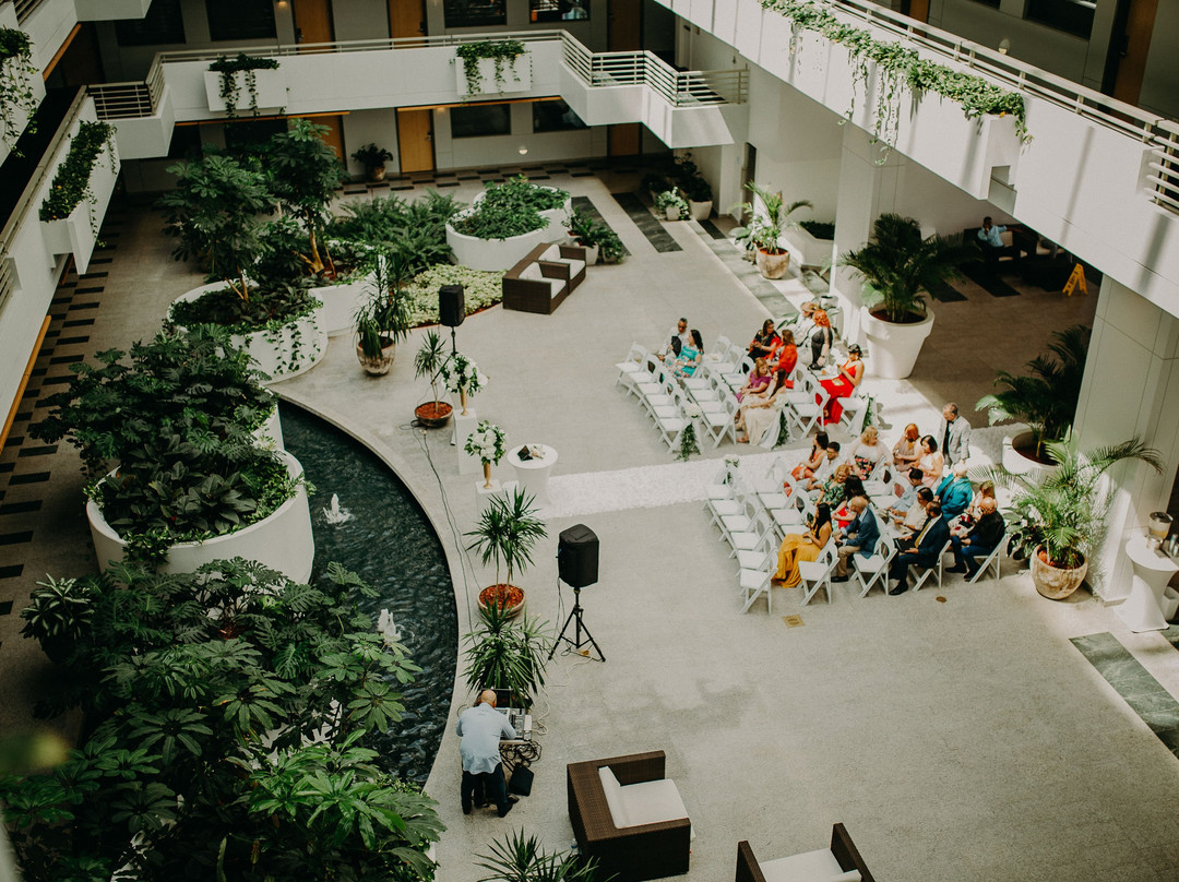 圣胡安孔查万丽酒店主图