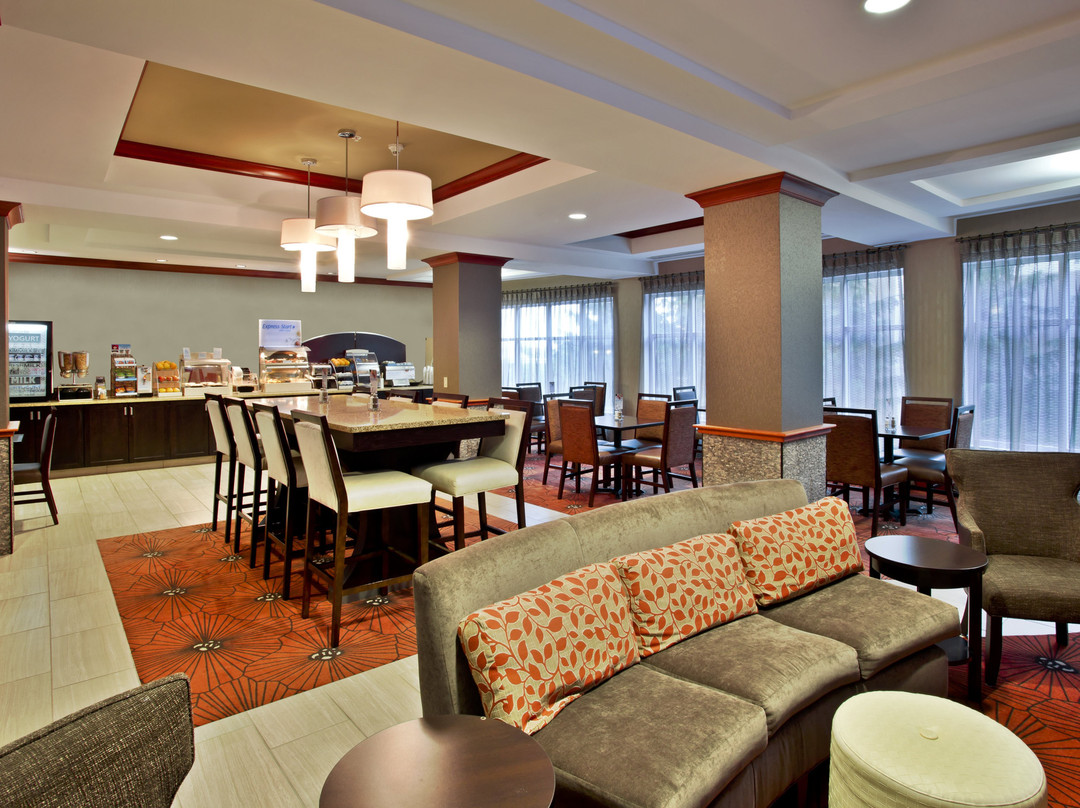 Holiday Inn Express & Suites Grand Rapids-north By IHG主图