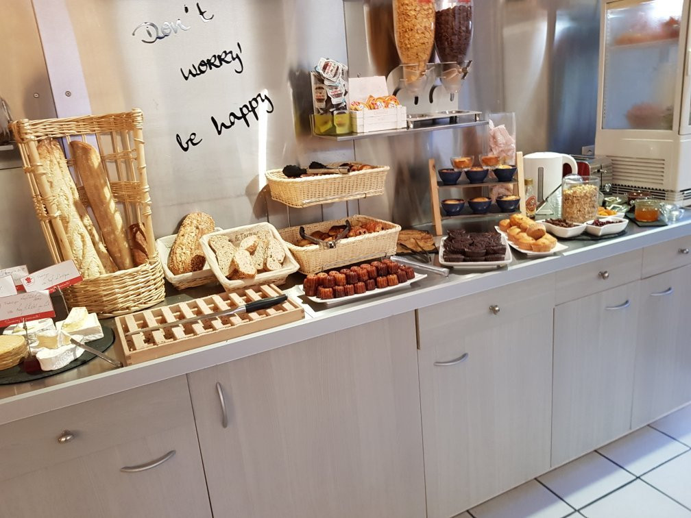 B Hotel Caen Mondeville主图