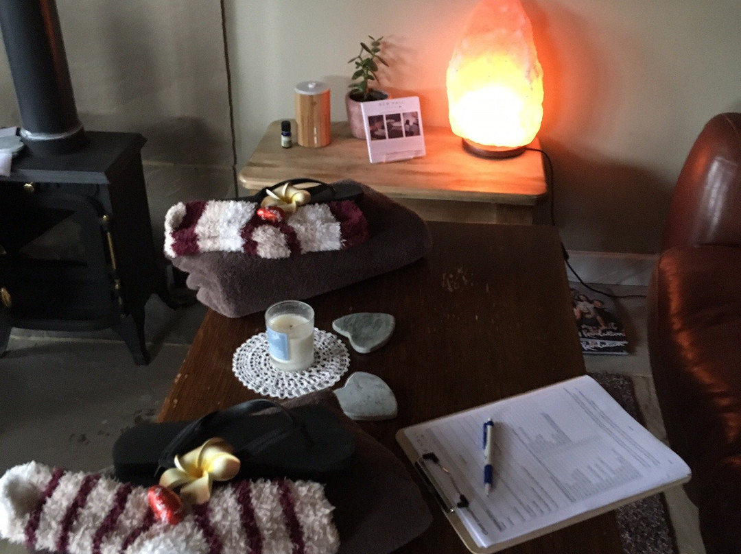 New Hall Therapies景点图片