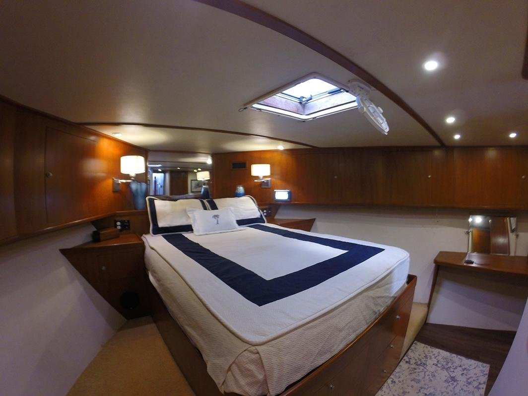 Lone Palm Yacht Charters-利格城必去景点