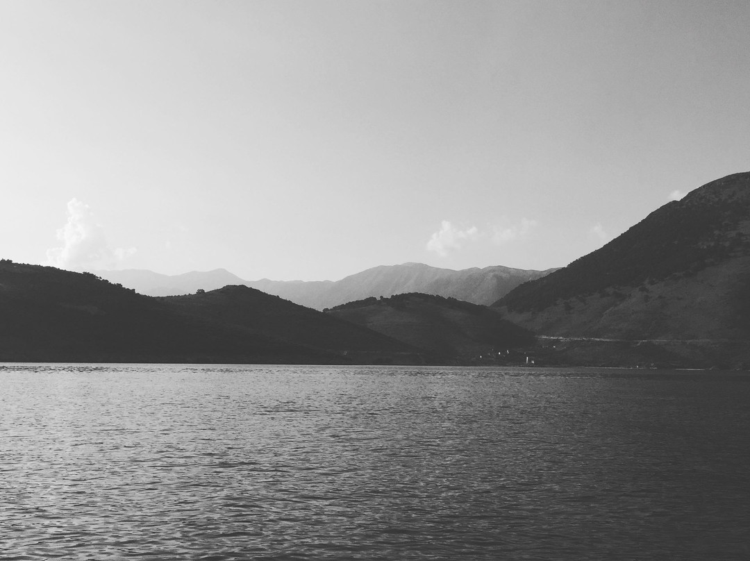 Himara Small Boat Tours景点图片