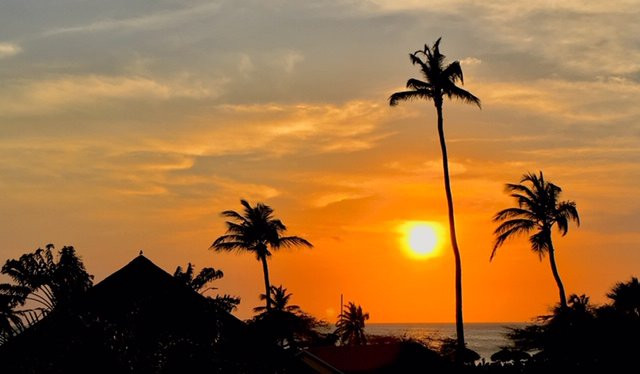 MVC鹰湾酒店主图