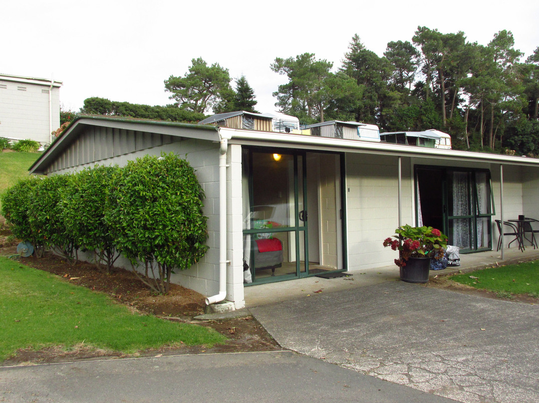 欧泊温泉假日公园主图