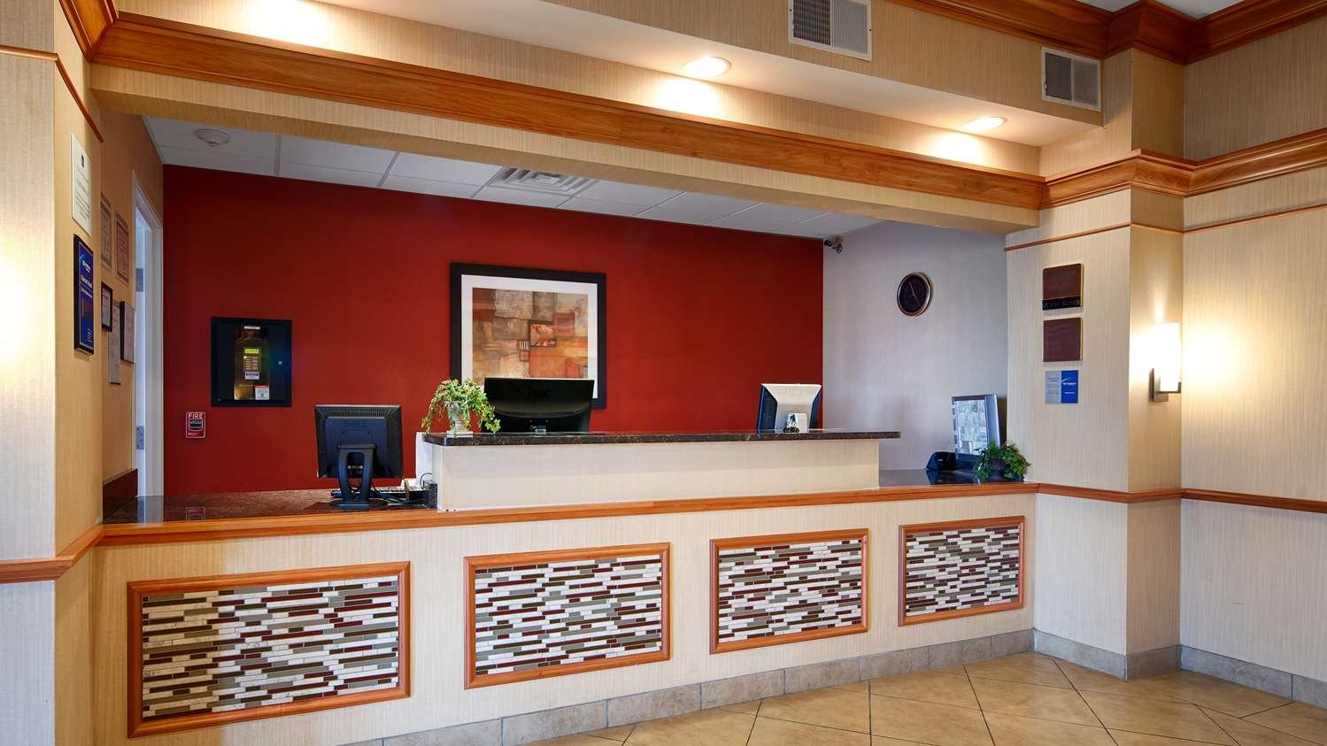 Best Western Plus Pontoon Beach-官方
