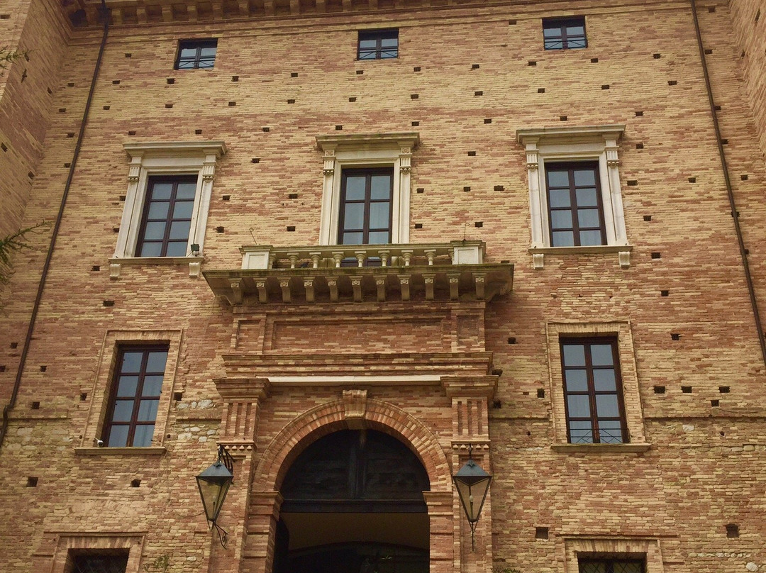 Castello Chiola-Loreto Aprutino必去景点