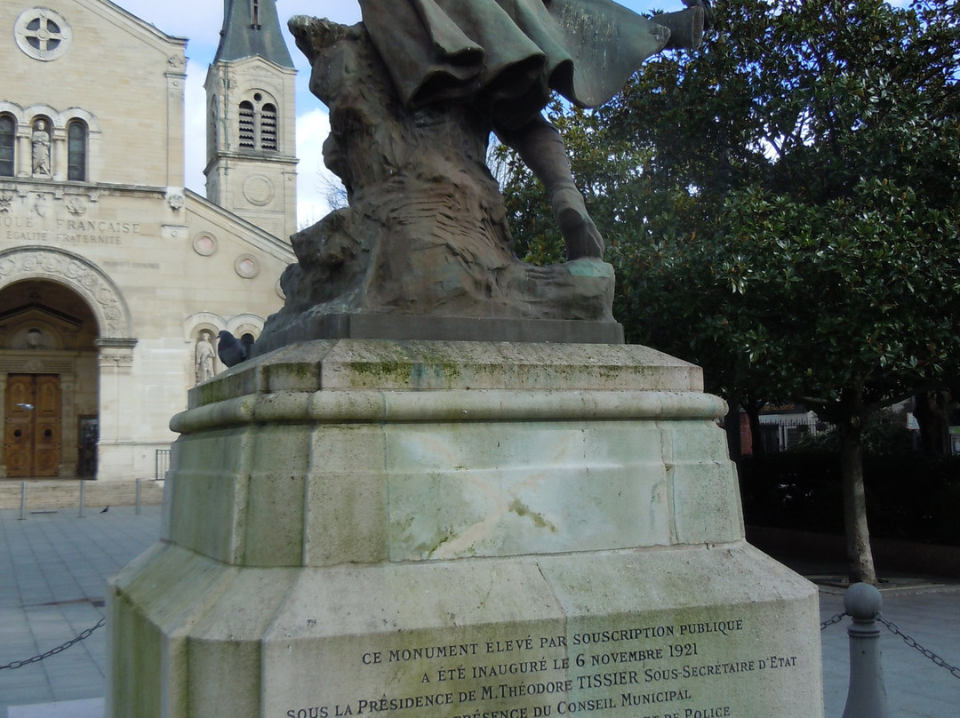 Monument aux Morts景点图片